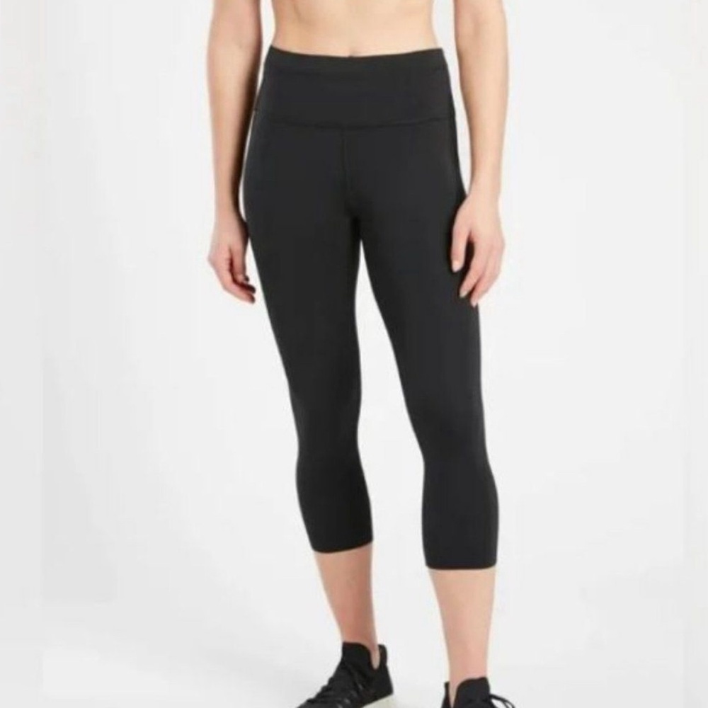 ATHLETA Accelerate Capri Black Size 1X- Brand new with tags